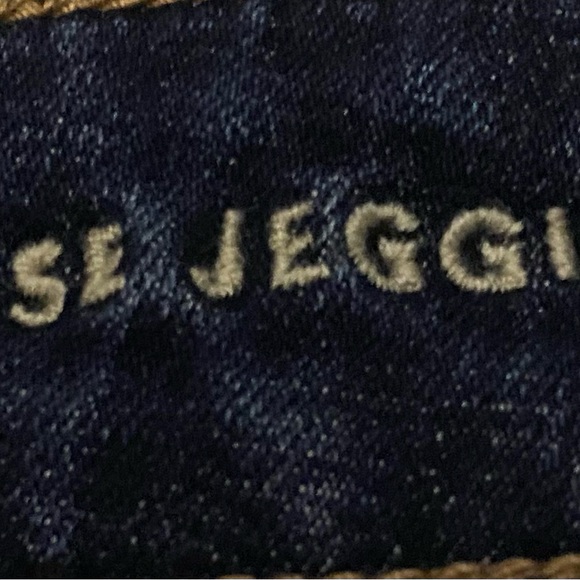 American Eagle Demin Jeggings - Picture 5 of 6